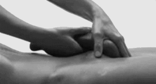 Как сделать эротический массаж мужчине: правила, подготовка, лучшие техники